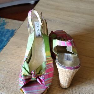 Steve Madden wedge open toed shoes